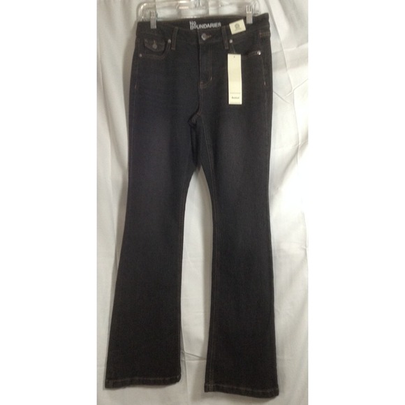 NWT No Boundaries Black Bootcut Mid-Rise Jeans Size 10 With Tags - Picture 2 of 15